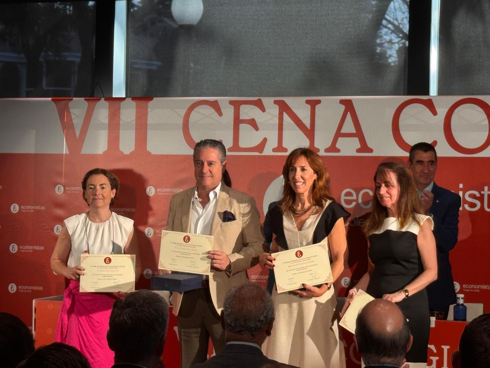 Reconocimiento a la Trayectoria Profesional de Juan Carlos Ponce Reconocimiento a la Trayectoria Profesional de Juan Carlos Ponce